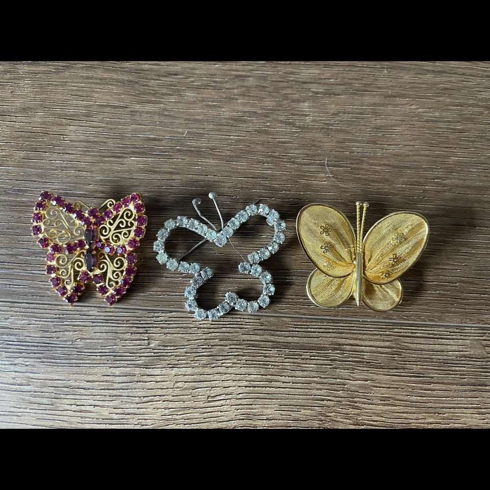 Beautiful Vintage Butterfly Brooch Bundle - Picture 2 of 12